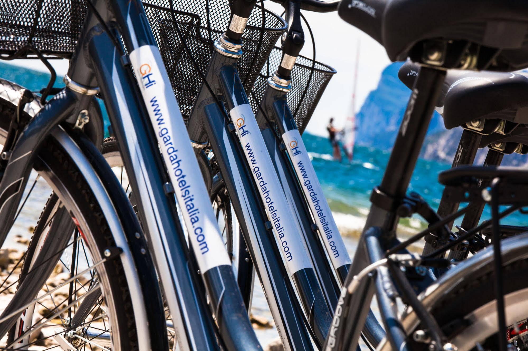Hotel Lido Blu - Surf & Bike Torbole Sul Garda Luaran gambar