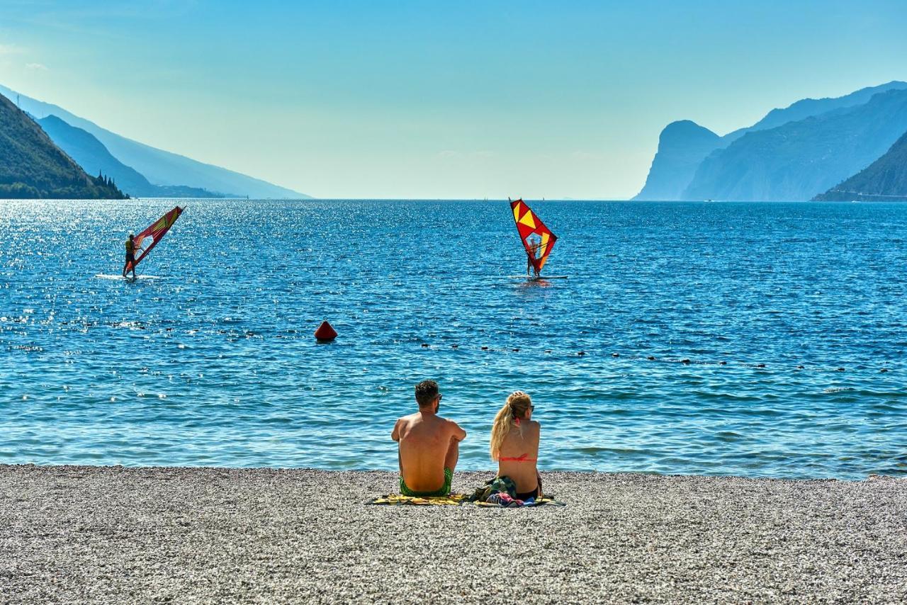 Hotel Lido Blu - Surf & Bike Torbole Sul Garda Luaran gambar
