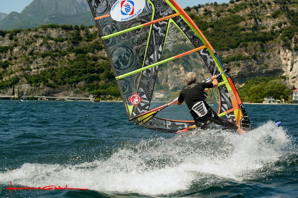 Hotel Lido Blu - Surf & Bike Torbole Sul Garda Luaran gambar