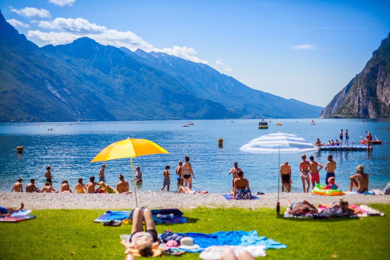 Hotel Lido Blu - Surf & Bike Torbole Sul Garda Luaran gambar